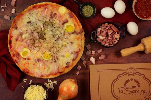 Bacon & Egg Pizza