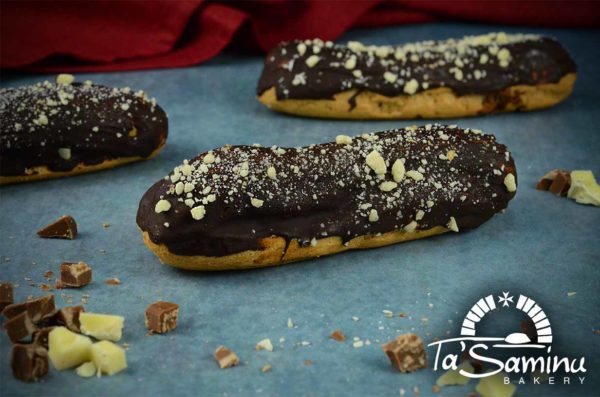 Chocolate Éclair