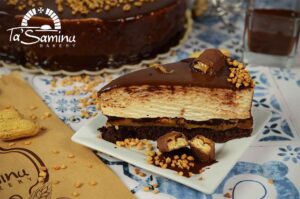 Snickers Cake Portion