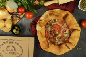 Anchovies Ftira